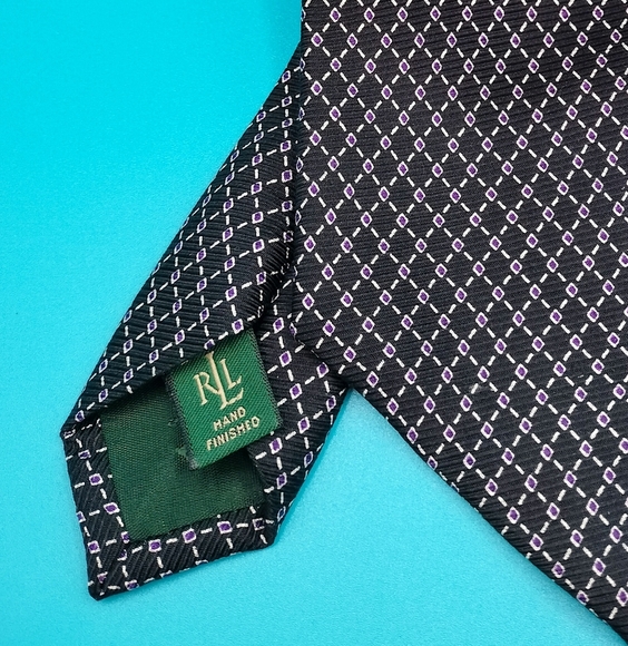 Lauren Ralph Lauren Silk Necktie Tie Geometric Pattern Black Hand Finished 56x3 - Picture 9 of 9